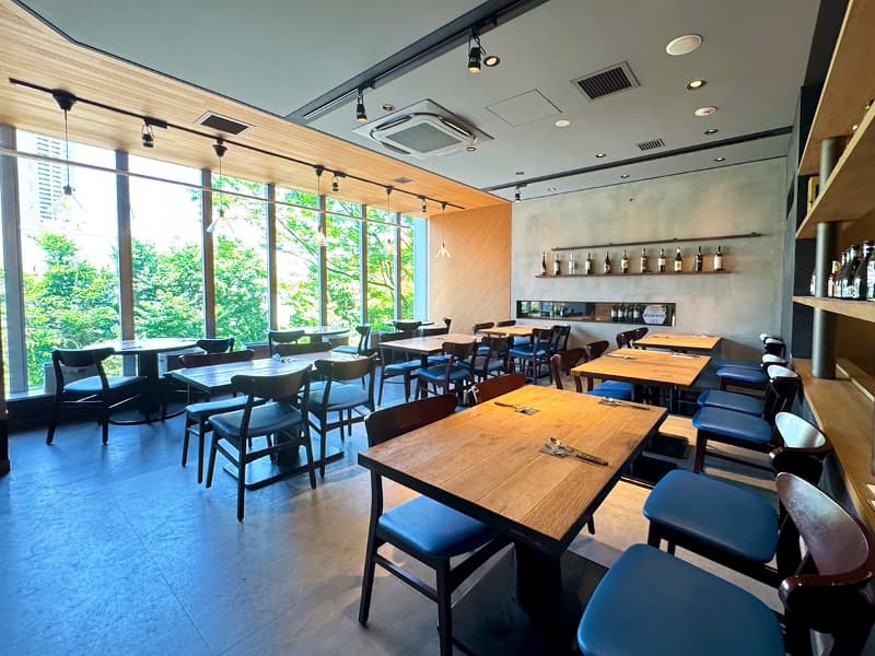☆… キャパシティ …☆
立食最大100名　
着席最大60名

※曜日・時間により変動あり