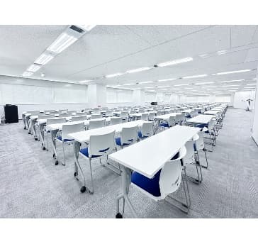 バンケットホール前方の写真になります。