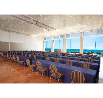 バンケットホール会場料（会議　3時間）