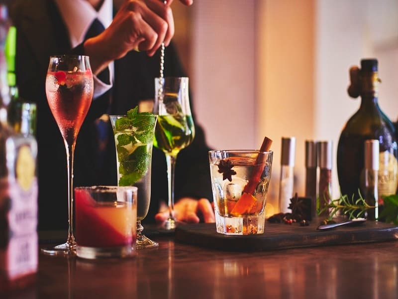 【ドリンク】
ノンアルコールカクテル（モクテル）のご希望にもお応えさせていただきます