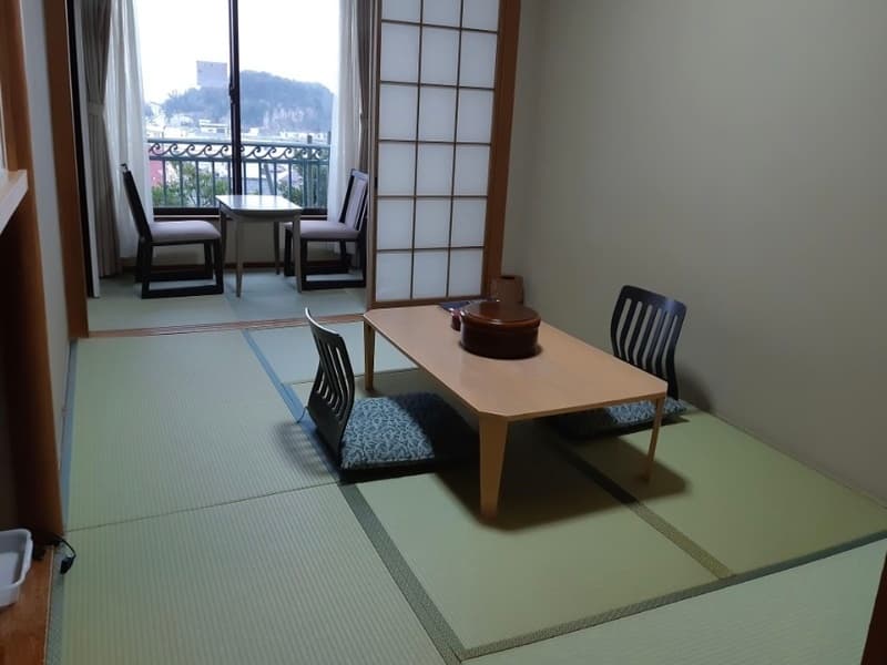 和室 6畳　トイレ付き