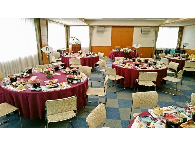 椅子席宴会場【利根】
10名様～80名様