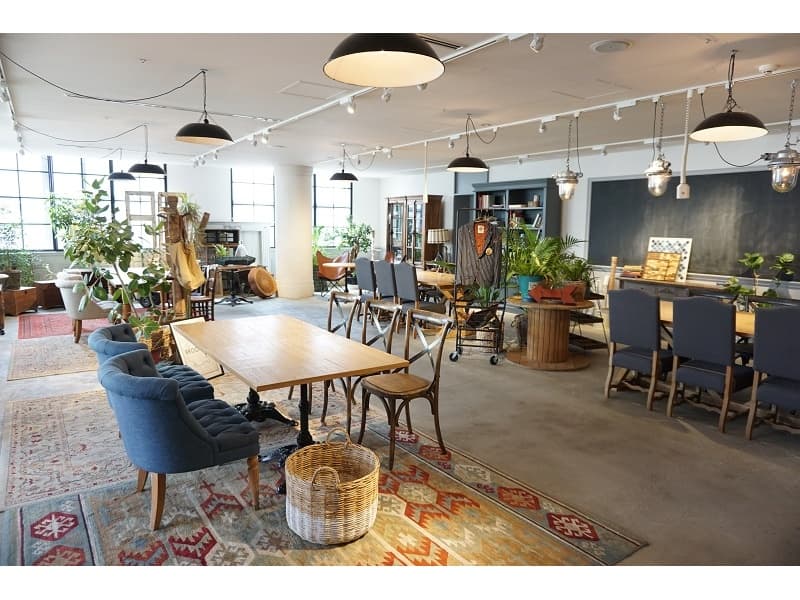 【5F FACTORY】
104㎡
天井高2.6ｍ