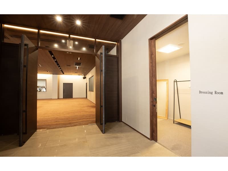【新館1階】ザ・テラス⑤
会場入口前には小部屋も完備　余興や出し物には便利