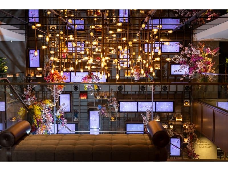 イベント、結婚式などあらゆる場面において、館内サイネージをご利用することも可能です。
金額等はお気軽にスタッフへお問合せください。