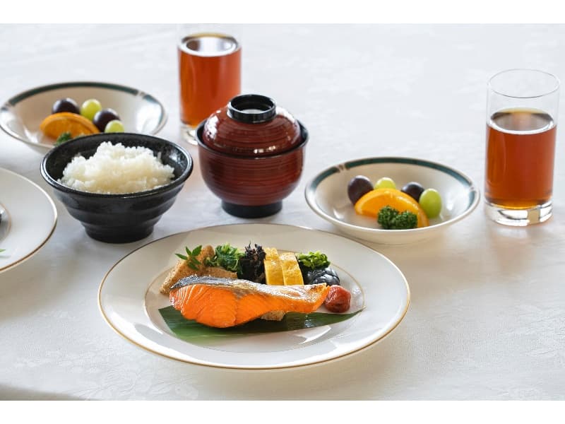 修学旅行　朝食写真　和食〈イメージ）