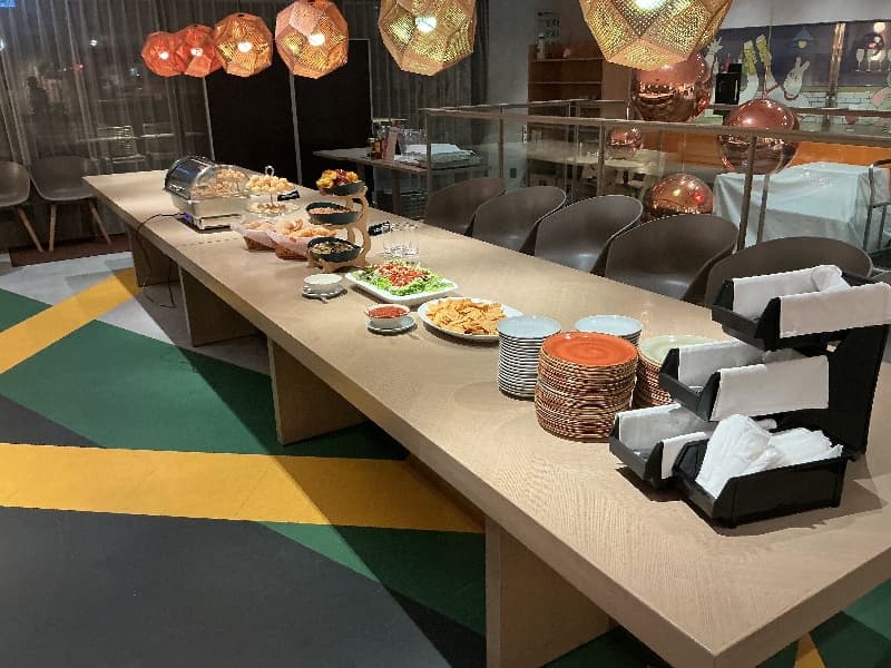 メイン会場　立食