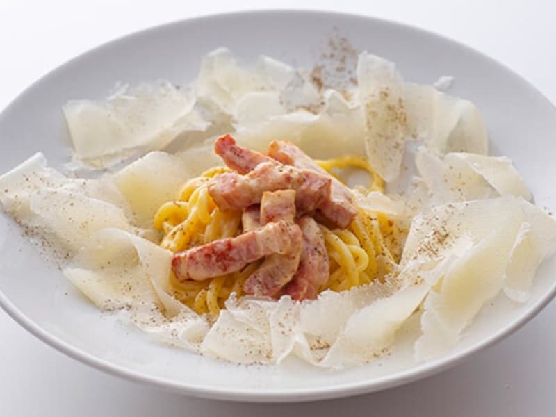 ラスパドゥーラとパンチェッタのパスタ “カルボナーラ”