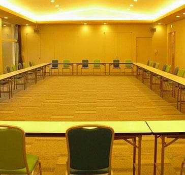 多目的にご利用いただける大広間　
分割でのご利用も可能ですので、お気軽にお問い合わせください。