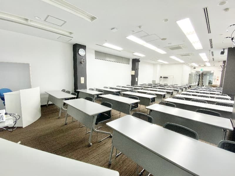 【多目的ホール】スクールスタイル