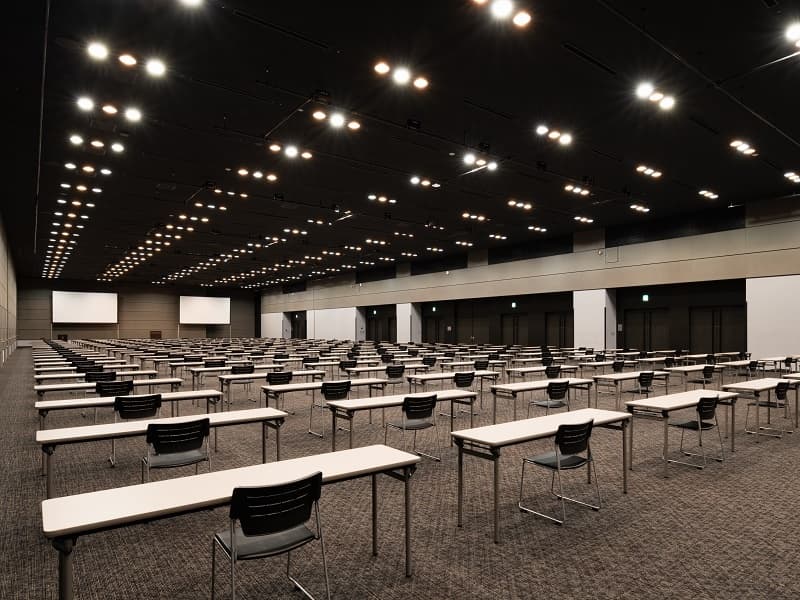 B1 HALL 全体