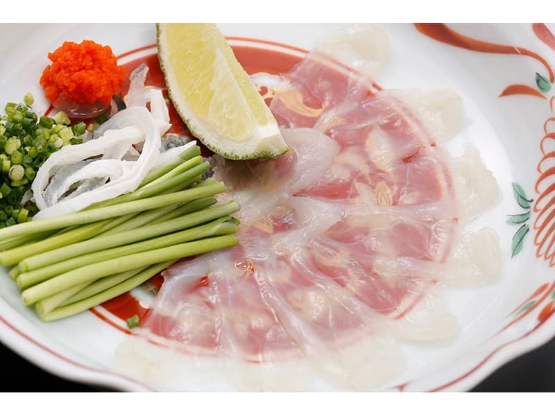 ふぐ刺し　お一人様2,000円（税・サ込）
本館限定オプションメニュー