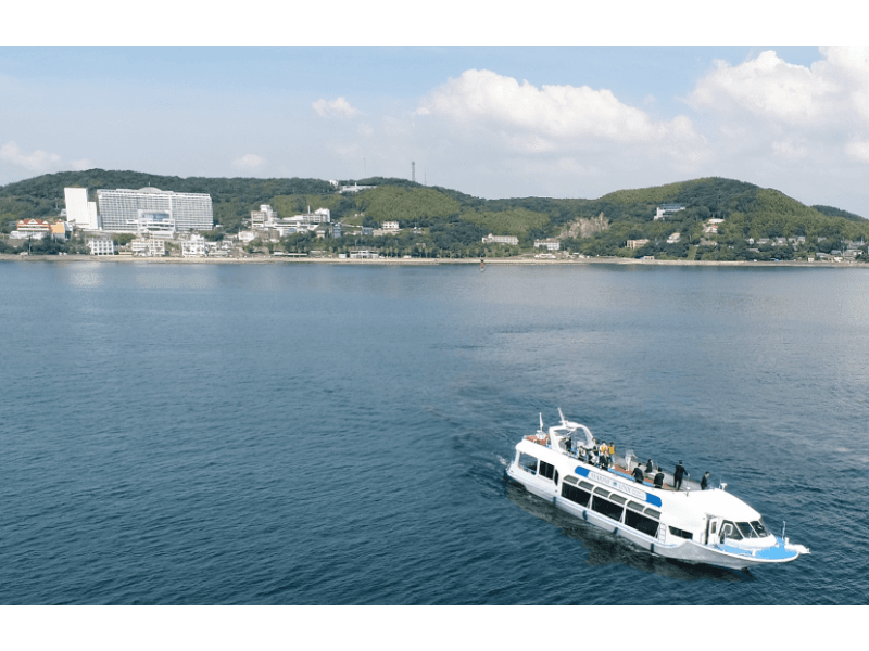 「マリンリンクス」
三河湾を約１時間ご案内いたします。
金土日（日の入時刻）：サンセットクルーズ
日（11：00）：デイタイムクルーズ

貸切パーティープランもございます。
他にはないクルージングを一緒にご提案いたします。