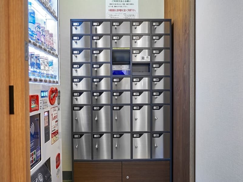 貴重品BOX
貴重品BOXは1階ロビーにございます。
