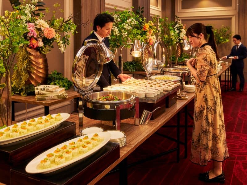 立食ビュッフェ