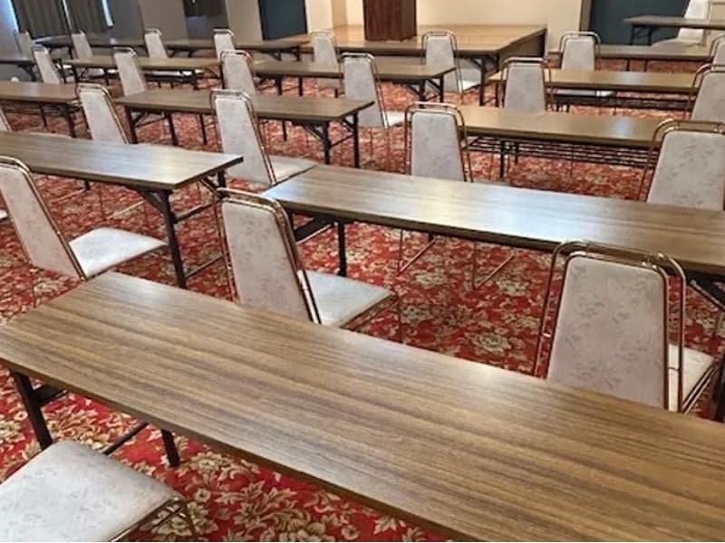 松の間　スクール　舞台あり