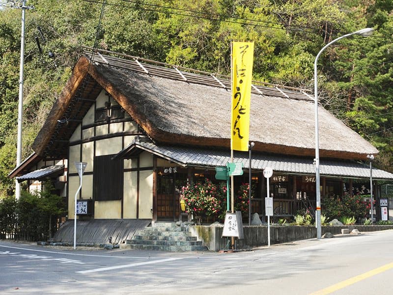 【そば・うどん処「田舎家」】会議後の昼食にどうぞ。