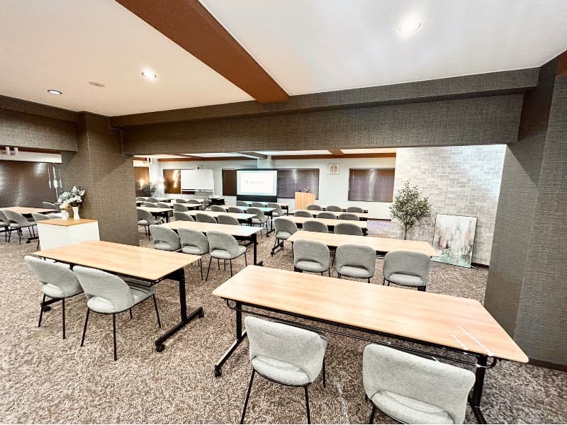 令和の会議室はオシャレ！