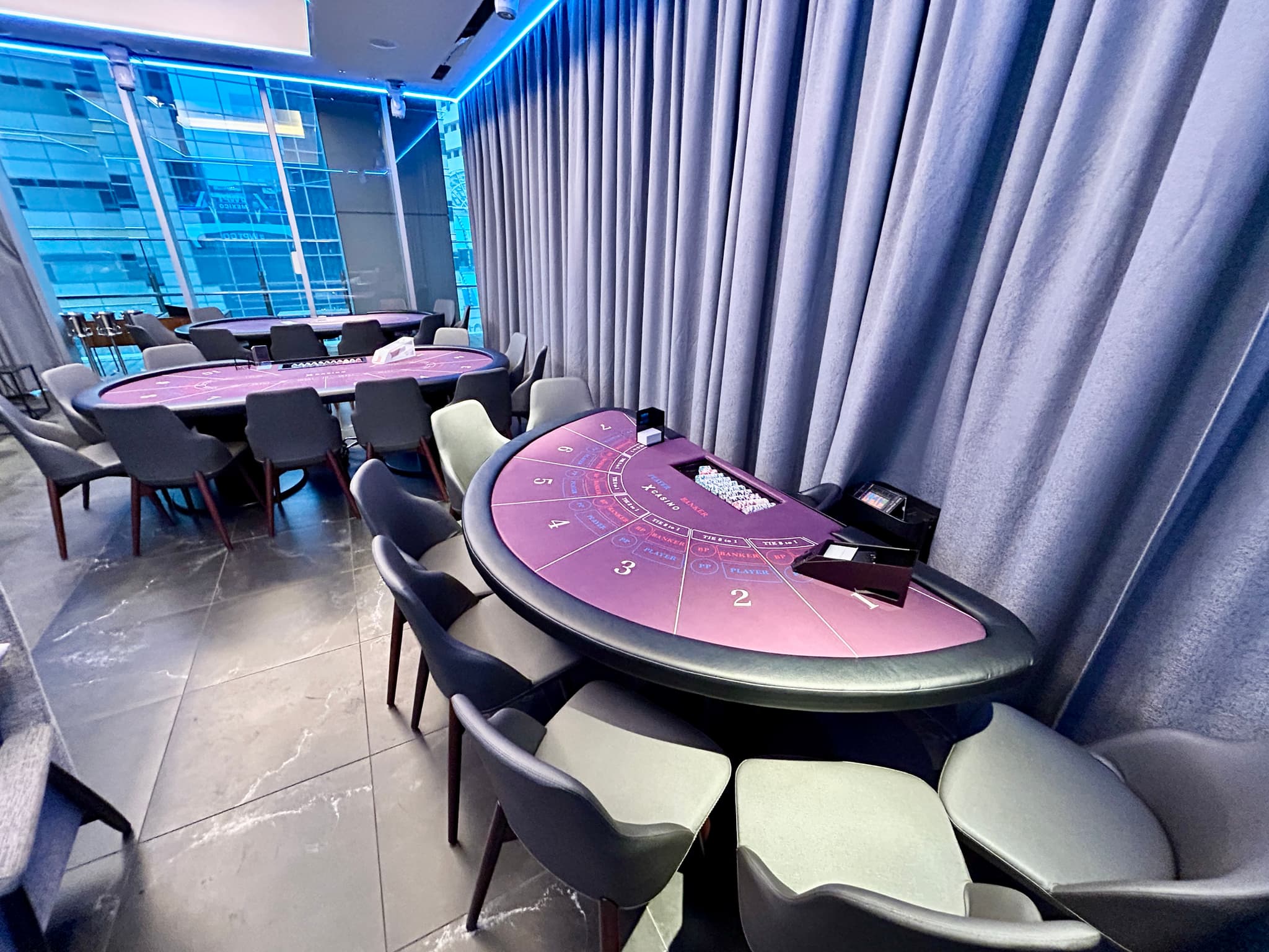 メインフロア_X CASINO（アミューズメントカジノ）＜東急歌舞伎町タワー5F＞