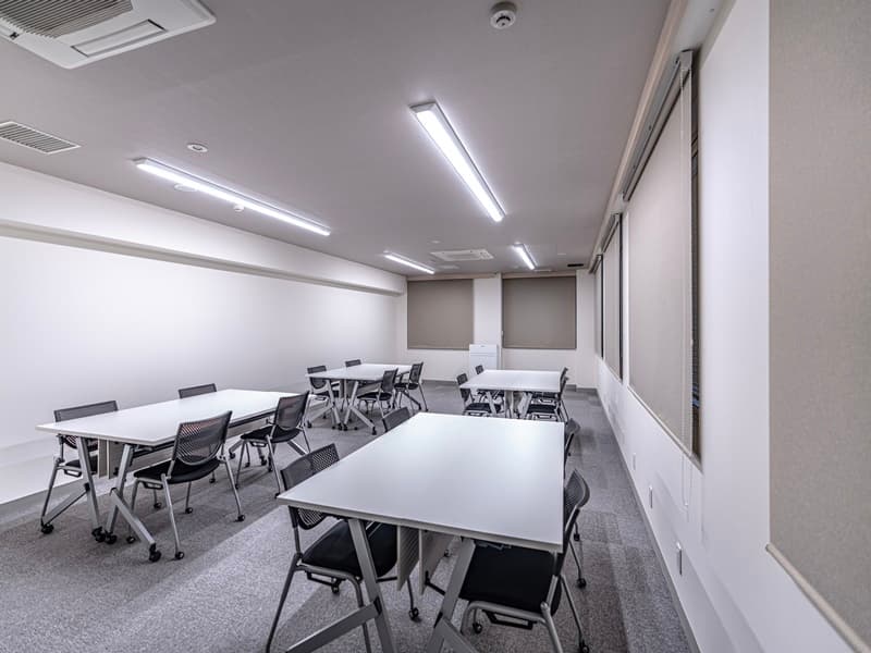 【N304】56.0㎡
島型　24名
＊全室無料WiFiあり