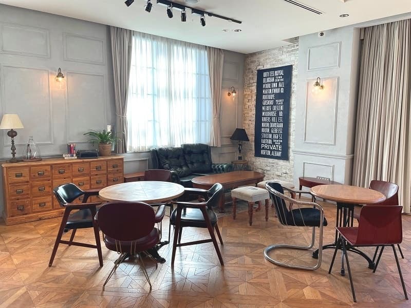 【3F LOUNGE】
192㎡
天井高3.2ｍ