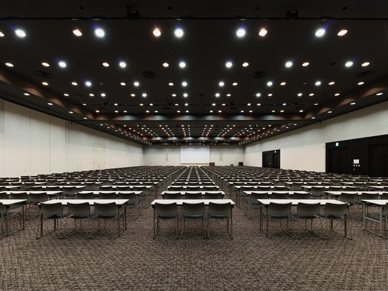 HALL 全体