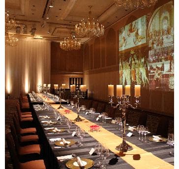 ■ロイヤルホール　1130㎡（342坪）
ガラ・スタイルの晩餐会