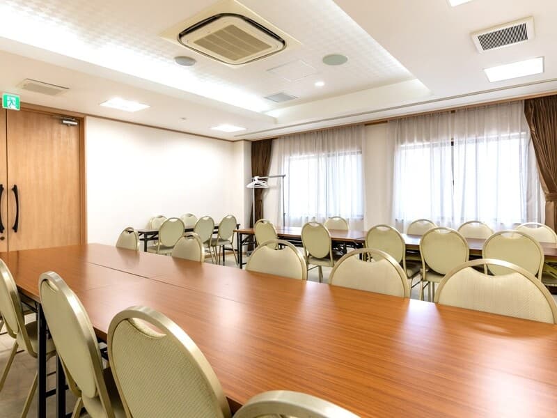 【会議室】