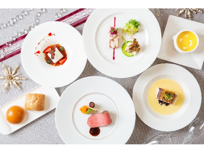 お好みの料理スタイルでお選びいただける、飲み放題付きのお得なプラン。
ご予定、ご計画に合わせてご提案させていただきますので、お気軽にご相談ください。