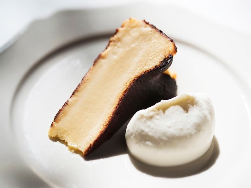 FORTUNE GARDEN KYOTO名物のバスク風チーズケーキ