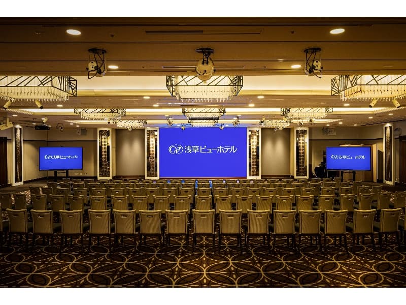 「祥雲」
240インチのLEDビジョンあり