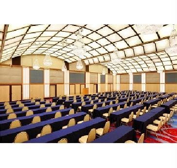 総会・学会・研修会・各種セミナーなど多彩なシーンに対応可能。

10名様から最大450名様まで収容可能な会場があるため、用途に合わせてご利用いただけます。