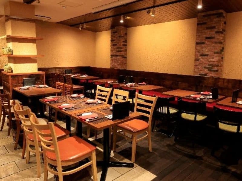 ゆっくりとくつろげる店内です！