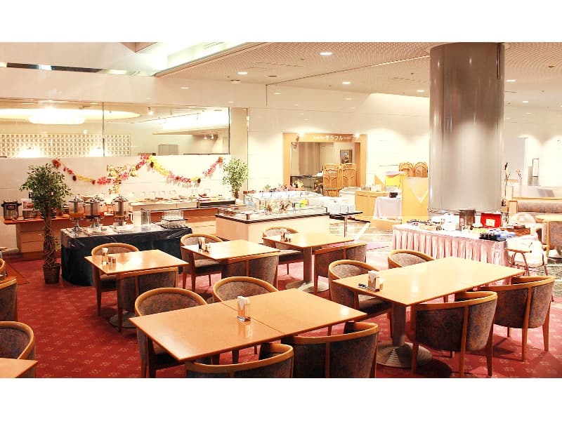 ラウンジ「カトレア」
美味しいコーヒーやドリンクをご用意しています。