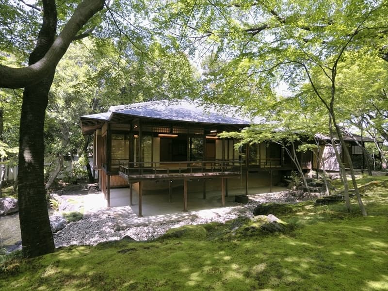 御幸の間外観。建築家・堀口捨己博士設計。昭和天皇皇后ご夫妻ご宿泊、数寄屋造り建築としても有名。