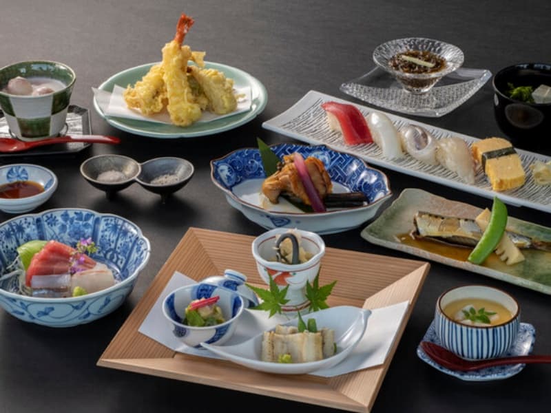 主役級の天ぷらと季節の小鉢が一堂に集う、満足感あふれる和食御膳プラン