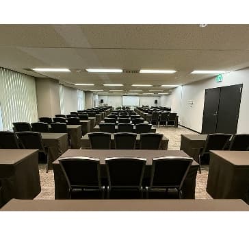 ホール7B