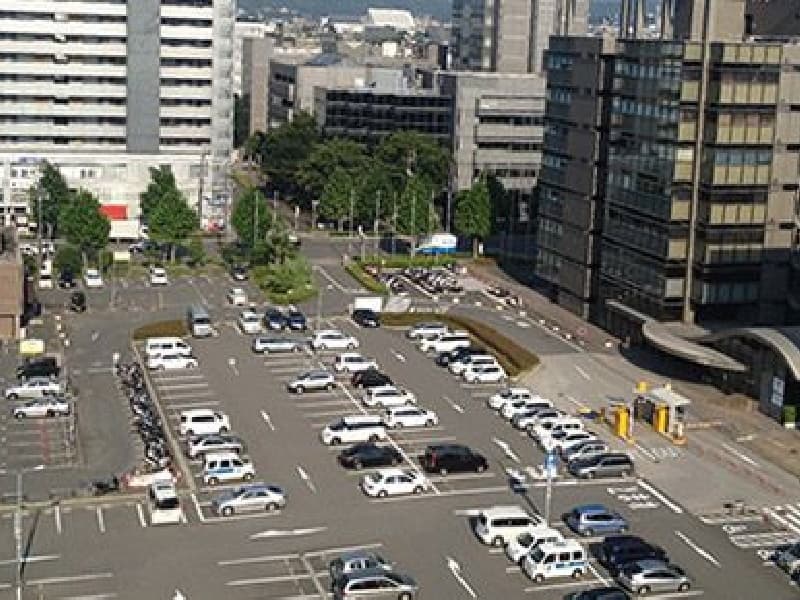 大容量の駐車場