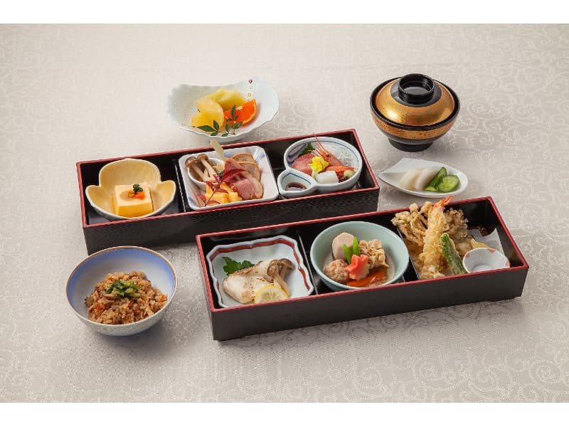 和食料理　松花堂弁当