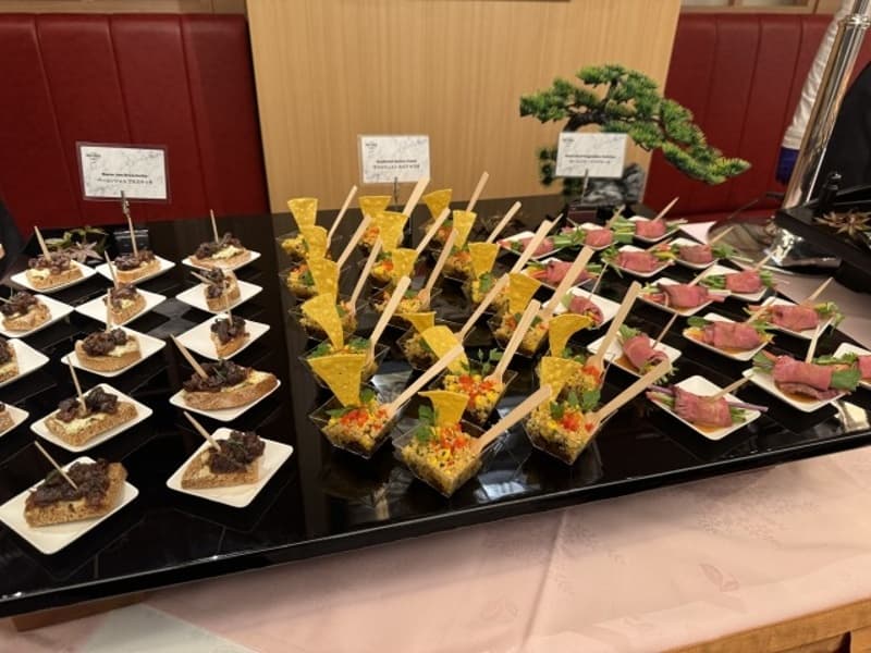 立食ブュッフェイメージ
