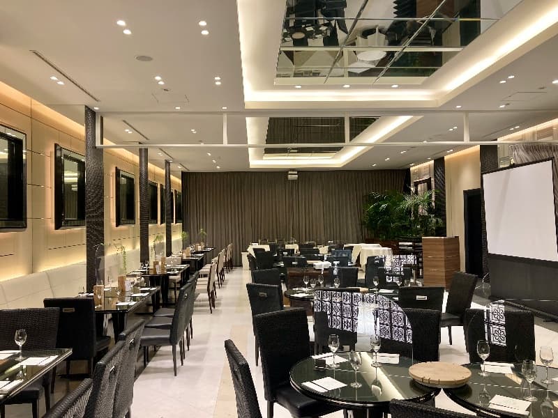 【ラウンジ】