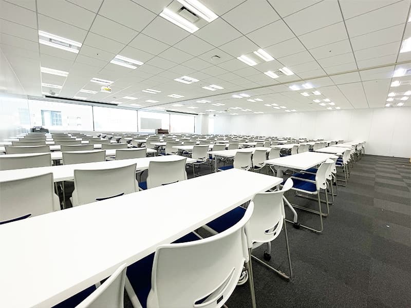 おすすめ用途：セミナー、イベント会場、展示会、学会、懇親会、社員研修、試験会場 等