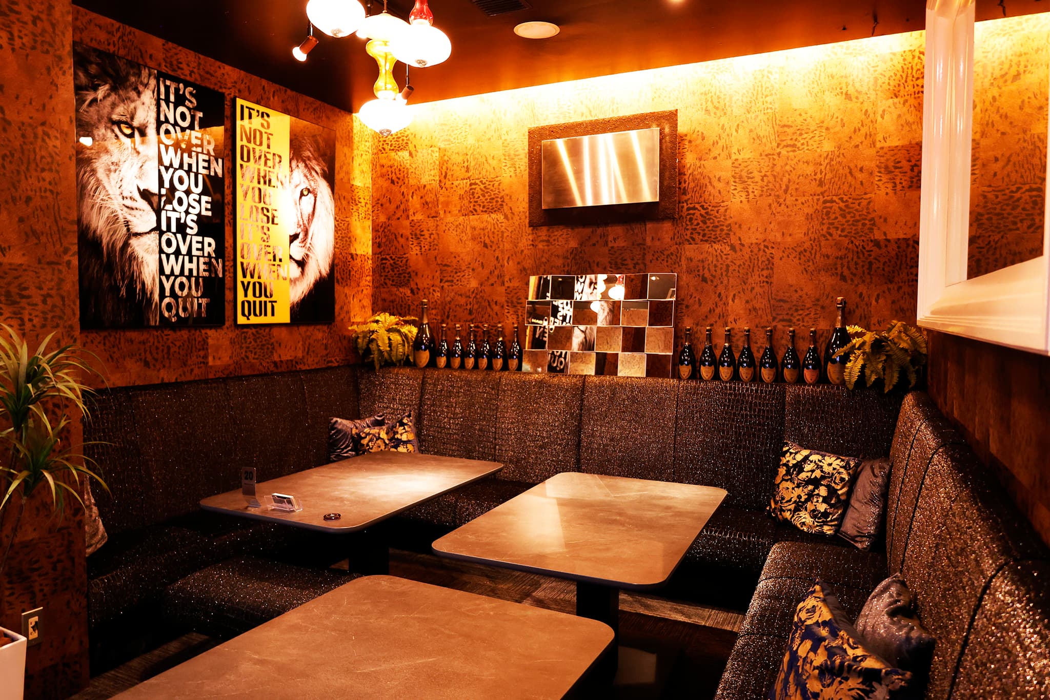 「店内14」
VIPルーム（控室）
その1