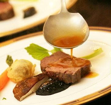 フランス料理イメージ(コース料理　肉料理）
