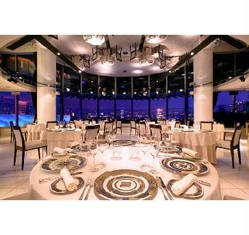 オーシャンビューテラス
Ocean View Terrace
正餐：約80名 / 立食ブッフェ：約100名