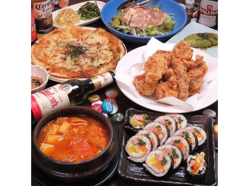 コースメニューの一例です！
貸切様向けコースメニューですとお料理７品or
10品のどちらかよりお選び頂けます！
お気軽にご相談ください★