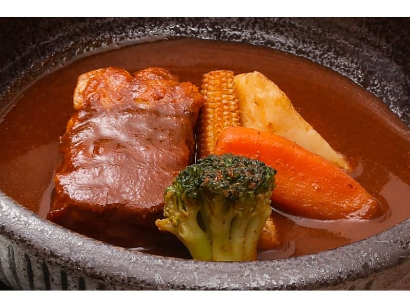 和風ビーフシチュー　お一人様1,000円（税・サ込）
本館限定オプションメニュー