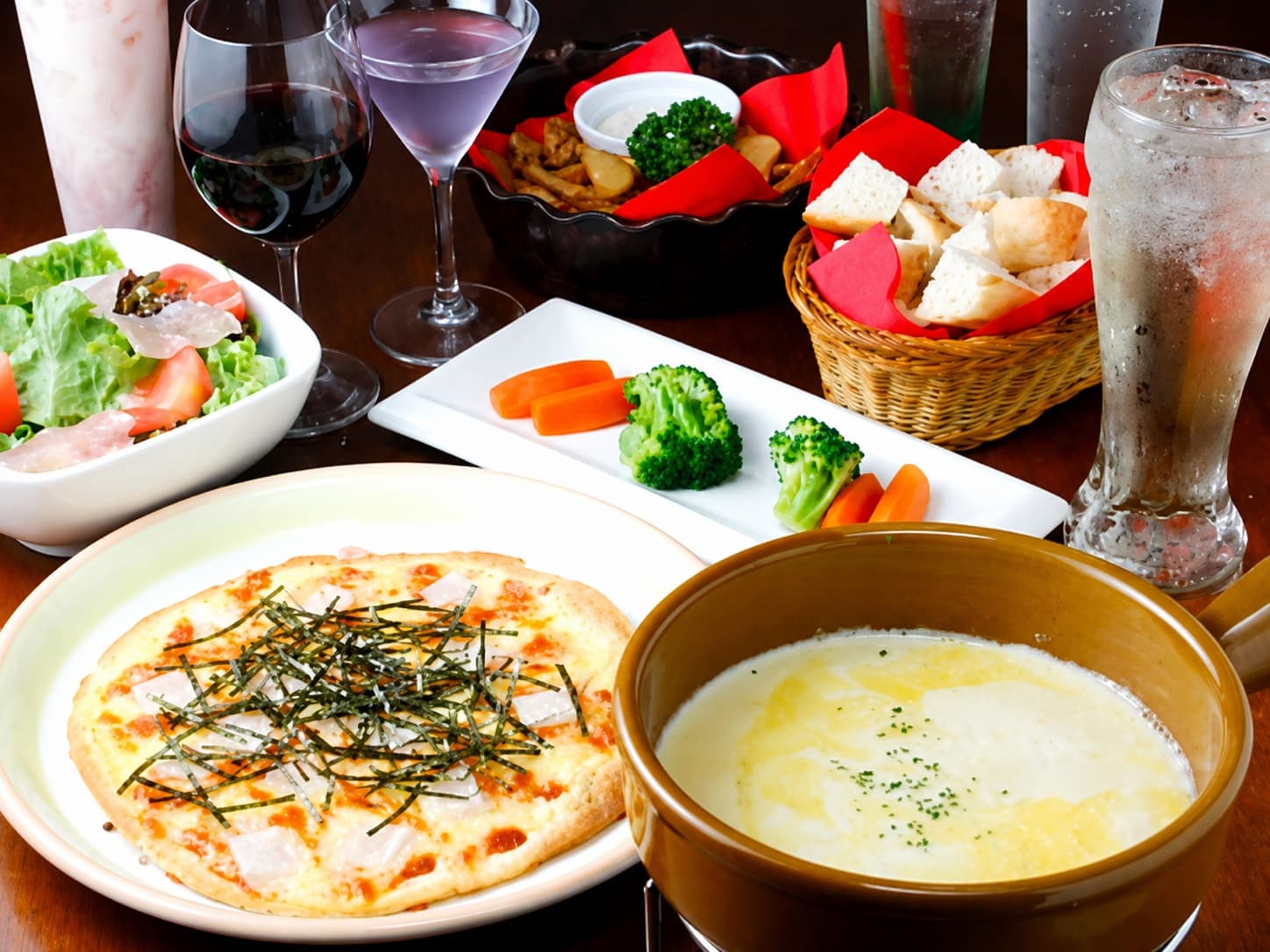 予算別各種プランには、お得な飲み放題がついたコースもあり