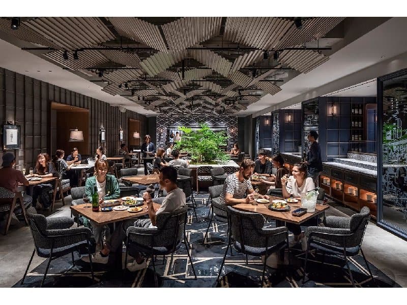 1F THE LIVELY KITCHEN
お洒落な空間でオールデイ楽しめるレストラン。