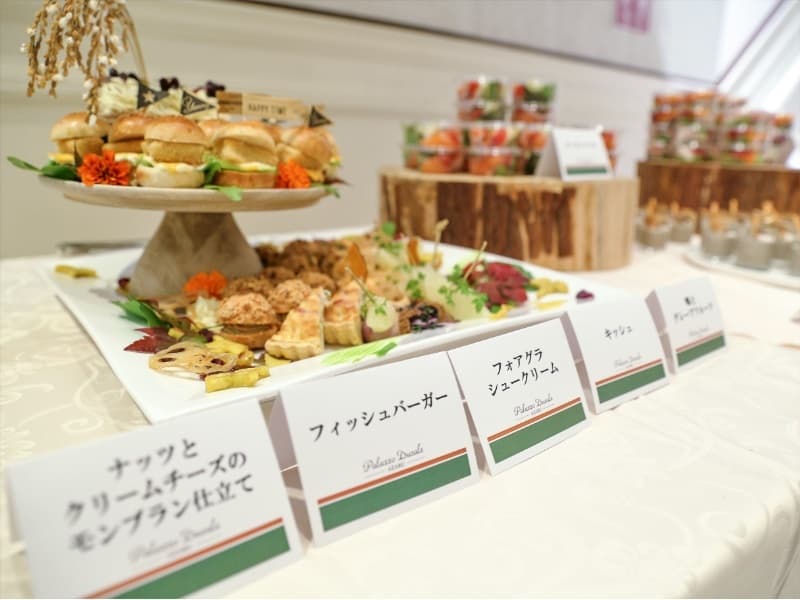 【料理イメージ】
ビュッフェスタイル